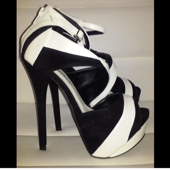 💜LILIANA💜 NEW 6.5 BLACK WHITE PLATFORM HEELS - Picture 2 of 7